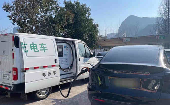 海阳汽车搭电
